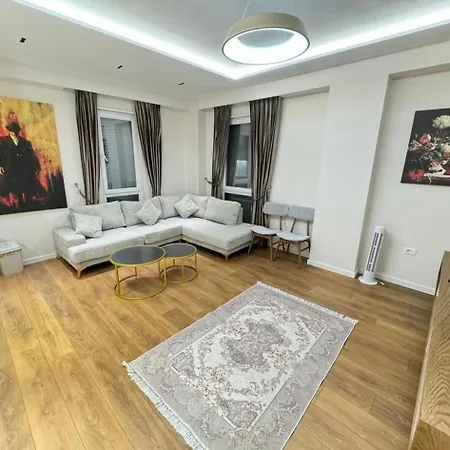 In Blanc Apartment Tirana